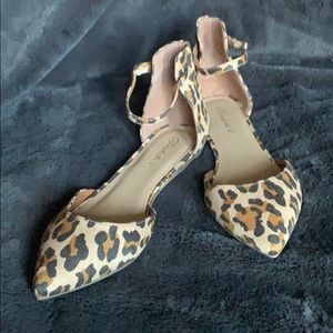Never worn leopard flats size 7
